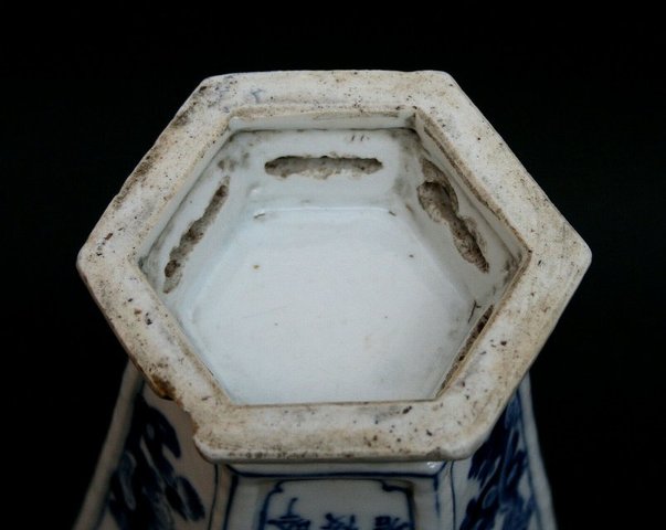 古玩陶瓷青花六方瓶拍賣，當前價格10000元