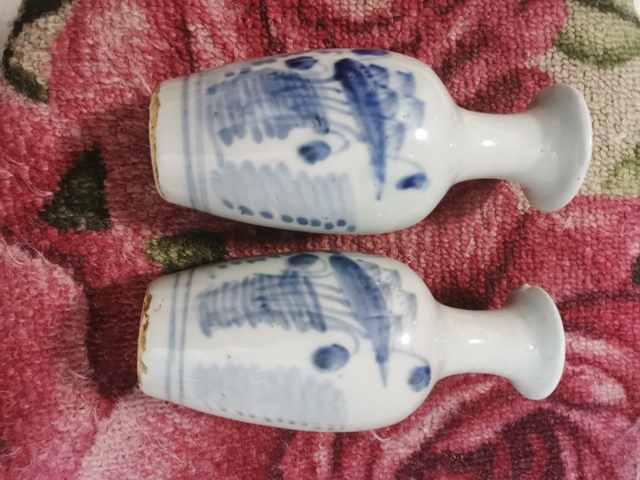 古玩陶瓷青花花卉小瓶拍賣，當前價格12000元