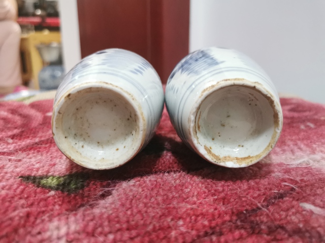 古玩陶瓷青花花卉小瓶拍賣，當前價格12000元