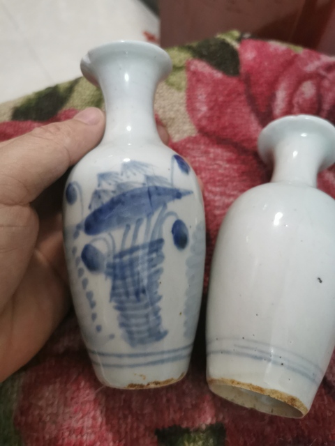 古玩陶瓷青花花卉小瓶拍賣，當前價格12000元