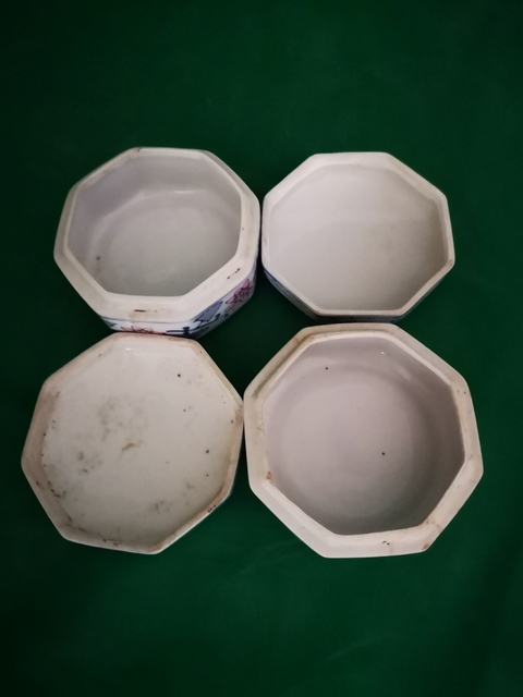 古玩陶瓷蓋盒一對拍賣，當(dāng)前價格5000元