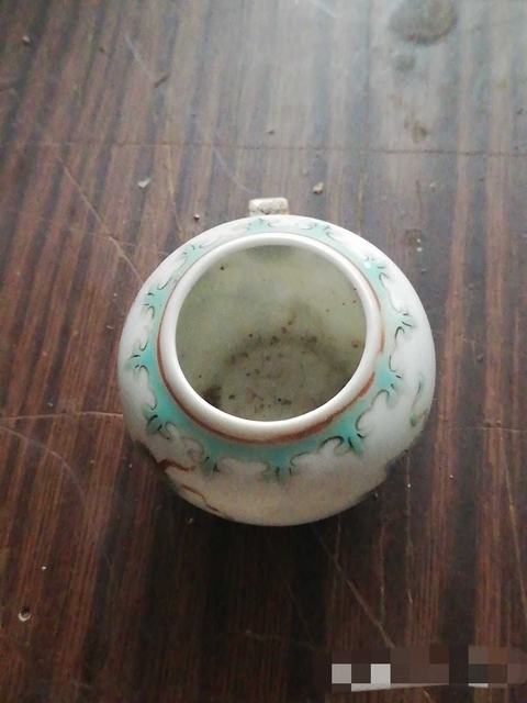 古玩陶瓷暗八仙鳥食罐拍賣，當前價格6000元