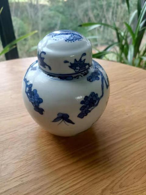 古玩陶瓷青花人物紋蓋罐拍賣，當(dāng)前價(jià)格5000元