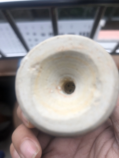 古玩陶瓷高足杯拍賣，當(dāng)前價(jià)格9000元