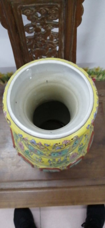 古玩陶瓷粉彩花卉開窗仕女人物紋雙耳瓶拍賣，當前價格2000元