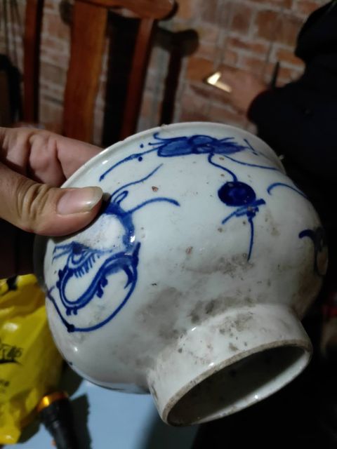 古玩陶瓷圈足爐拍賣，當(dāng)前價(jià)格8000元