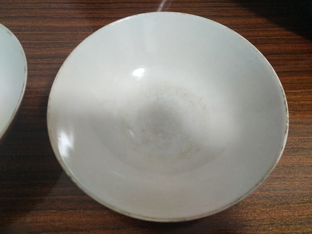 古玩陶瓷紅地描金碗拍賣，當(dāng)前價格5000元