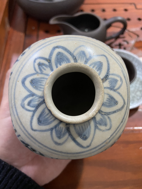 古玩陶瓷十六世紀初安南青花花草紋罐拍賣，當前價格5080元