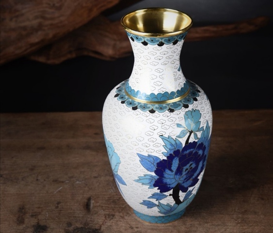 古玩陶瓷景泰藍(lán)掐絲琺瑯花鳥花卉紋瓶拍賣，當(dāng)前價格5000元