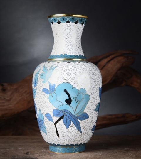 古玩陶瓷景泰藍(lán)掐絲琺瑯花鳥花卉紋瓶拍賣，當(dāng)前價格5000元