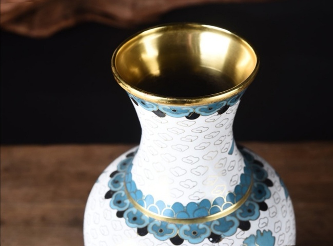 古玩陶瓷景泰藍(lán)掐絲琺瑯花鳥花卉紋瓶拍賣，當(dāng)前價格5000元