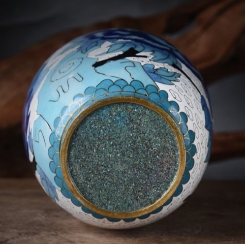 古玩陶瓷景泰藍(lán)掐絲琺瑯花鳥花卉紋瓶拍賣，當(dāng)前價格5000元