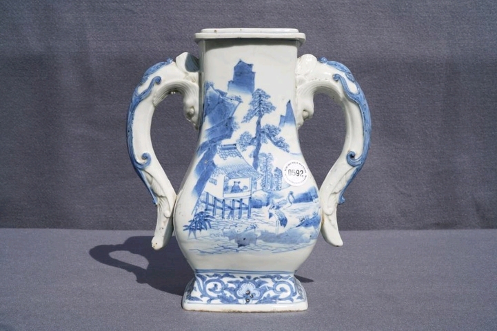 古玩陶瓷雙螭耳尊拍賣，當前價格13800元