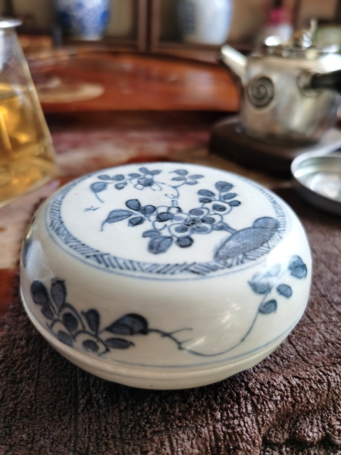 古玩陶瓷青花花卉紋印泥盒拍賣，當前價格8000元