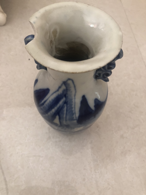 古玩陶瓷青花瓶拍賣，當(dāng)前價(jià)格4800元