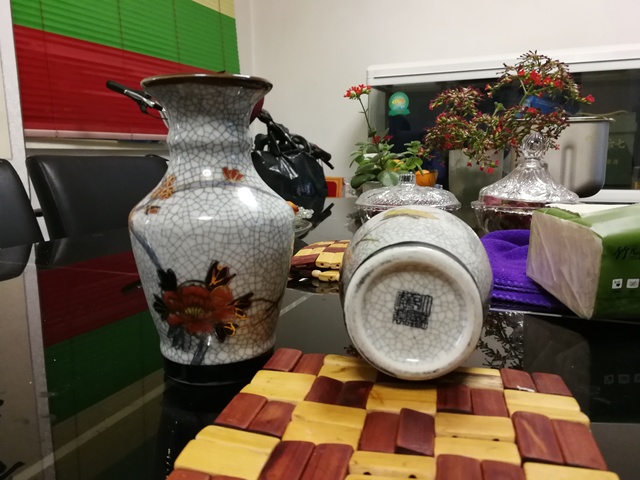 古玩陶瓷哥釉加彩瓶一對拍賣，當前價格6800元