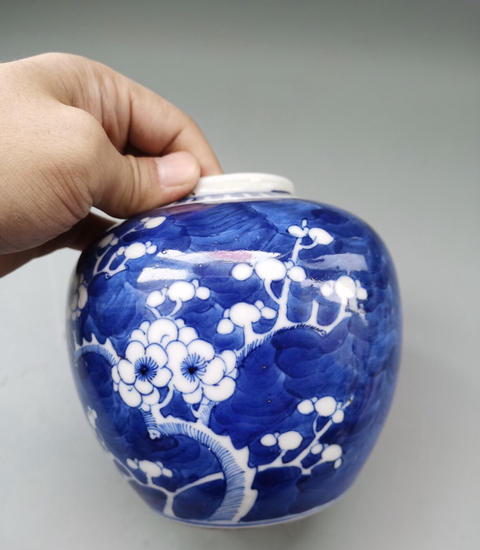 古玩陶瓷青花冰梅罐拍賣，當前價格10000元