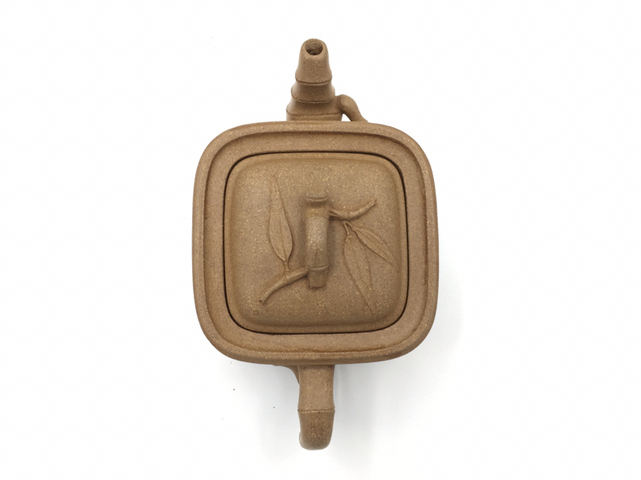 古玩陶瓷紫砂刻竹葉紋四方壺拍賣，當前價格5600元