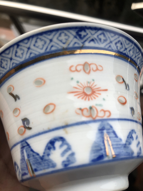 古玩陶瓷青花礬紅玲瓏瓷碗拍賣，當前價格3000元