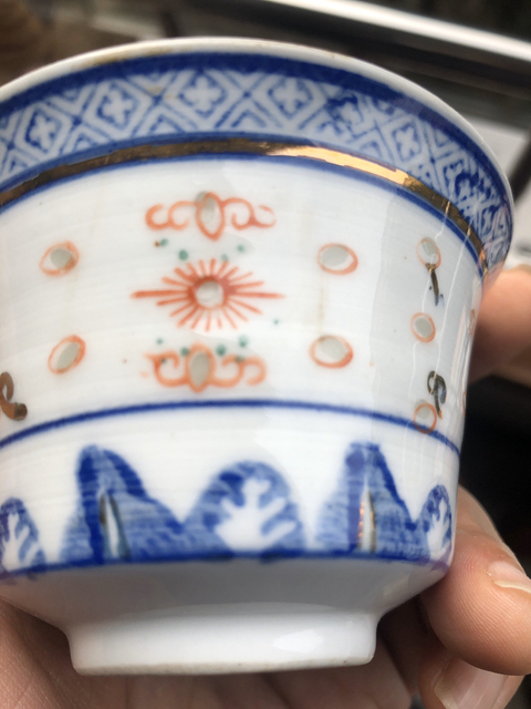 古玩陶瓷青花礬紅玲瓏瓷碗拍賣，當前價格3000元