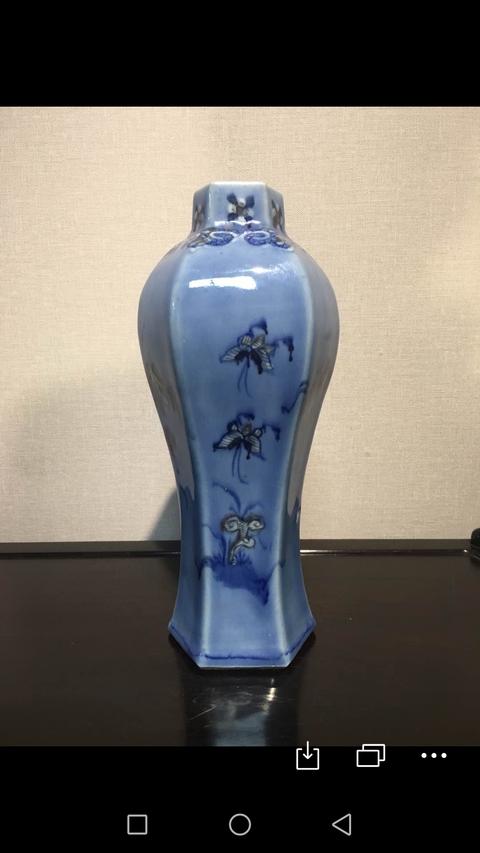 古玩陶瓷藍上籃釉里紅瓶拍賣，當前價格5000元