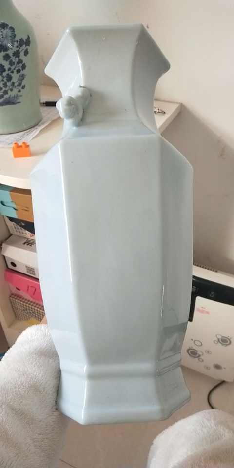 古玩陶瓷白釉獅耳瓶拍賣，當前價格11600元