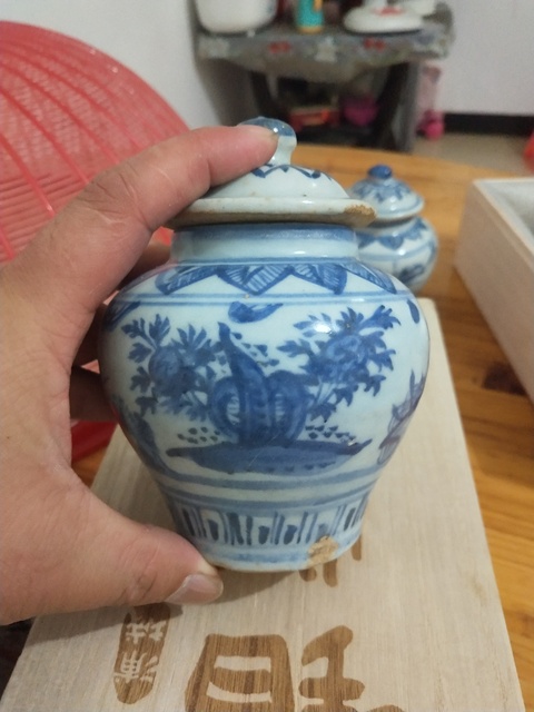 古玩陶瓷成化至弘治青花高士圖蓋罐拍賣，當(dāng)前價(jià)格14800元