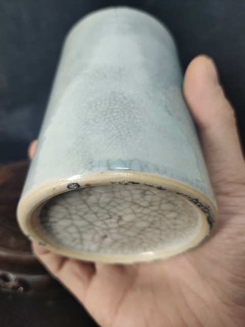 古玩陶瓷哥釉筆筒拍賣，當(dāng)前價(jià)格12800元