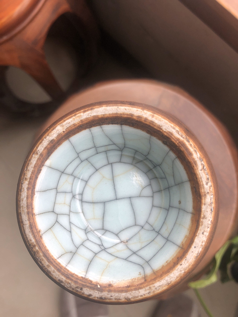 古玩陶瓷雍正官釉雙獸耳瓶拍賣，當前價格11800元