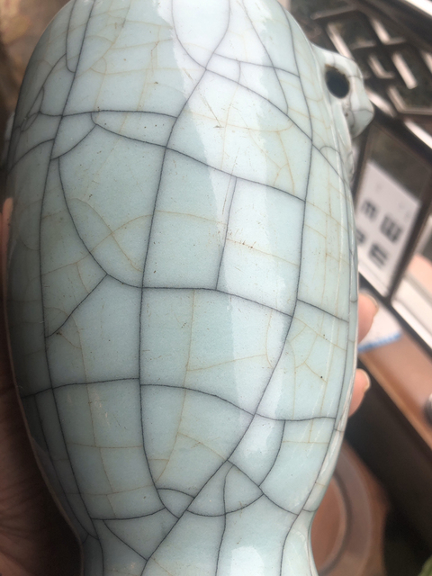 古玩陶瓷雍正官釉雙獸耳瓶拍賣，當前價格11800元