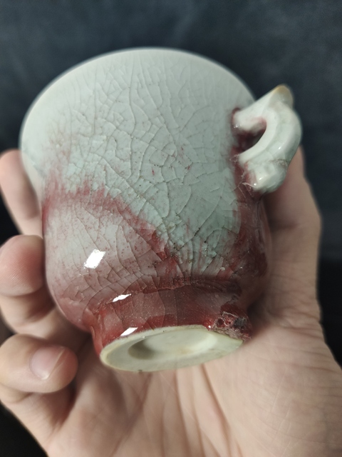 古玩陶瓷紅釉雙耳杯拍賣(mài)，當(dāng)前價(jià)格10000元