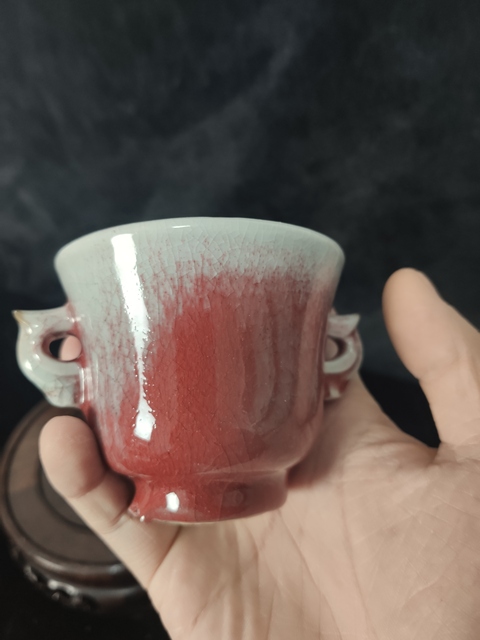 古玩陶瓷紅釉雙耳杯拍賣(mài)，當(dāng)前價(jià)格10000元
