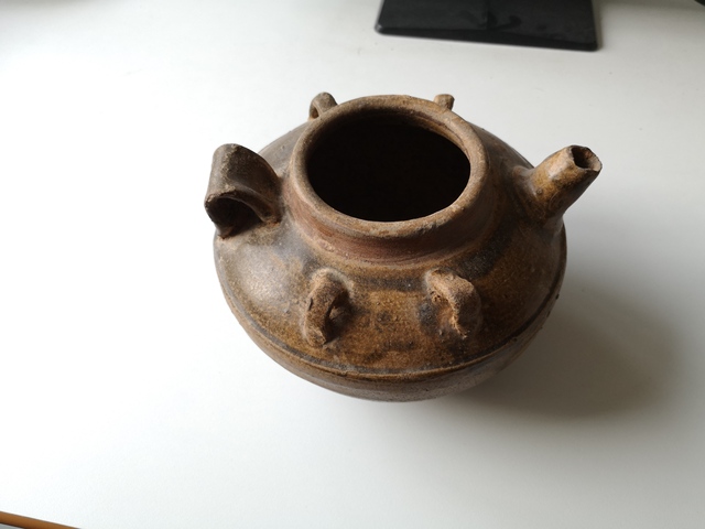 古玩陶瓷四系壺拍賣，當(dāng)前價(jià)格380元