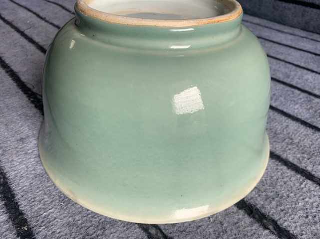 古玩陶瓷豆青釉撇口碗拍賣，當(dāng)前價(jià)格14800元