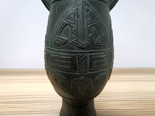 古玩陶瓷獸耳瓶拍賣，當前價格1元