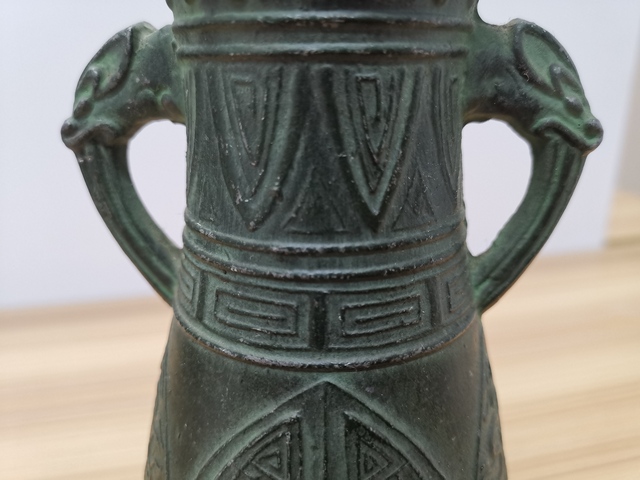 古玩陶瓷獸耳瓶拍賣，當前價格1元