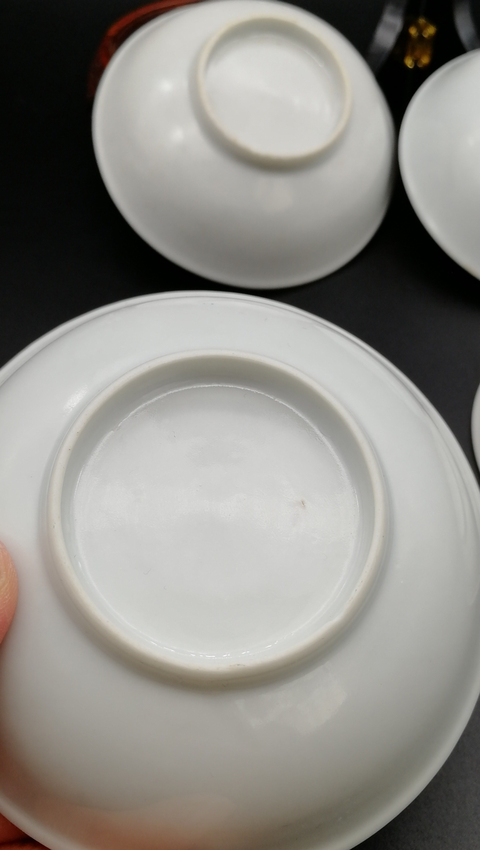 古玩陶瓷紅地粉彩萬壽無疆盤拍賣，當(dāng)前價(jià)格2999元