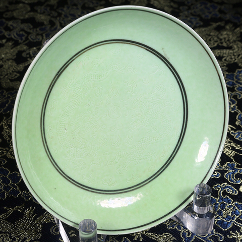 古玩陶瓷同治外葡萄紋內(nèi)暗刻云龍紋盤拍賣，當前價格13800元