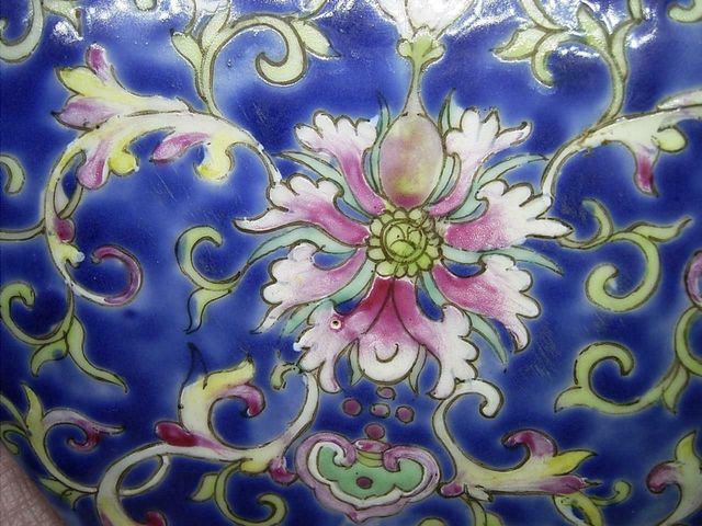 古玩陶瓷粉彩纏枝花卉紋茶葉罐拍賣，當前價格8500元