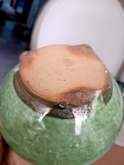 古玩陶瓷清末，優(yōu)品同款蘋果綠釉三足爐拍賣，當(dāng)前價格222元
