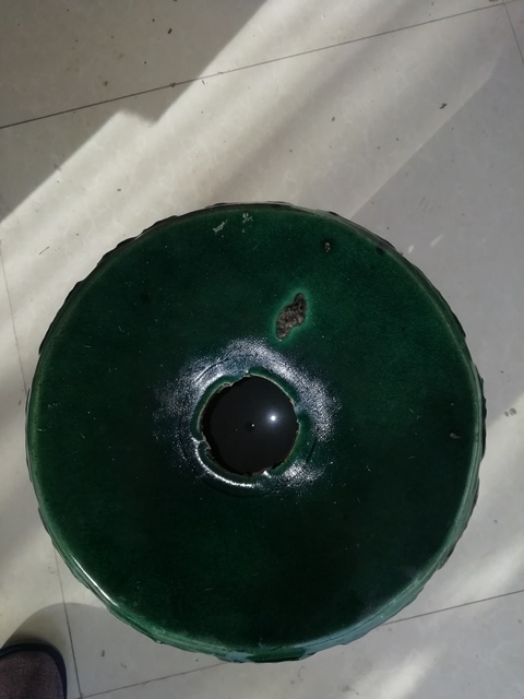 古玩陶瓷素三彩鏤空福壽紋繡墩拍賣，當前價格8000元