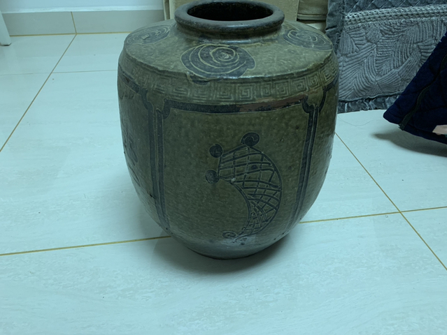 古玩陶瓷黃釉刻花罐拍賣，當(dāng)前價格5800元