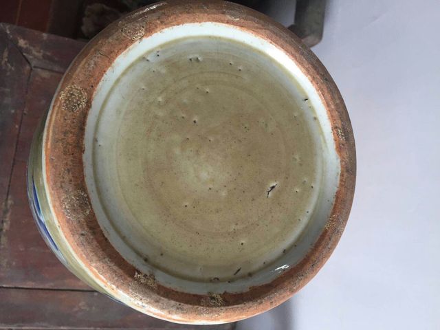 古玩陶瓷豆青釉青花人物故事紋雙耳瓶拍賣，當(dāng)前價(jià)格10800元