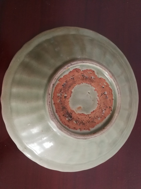 古玩陶瓷龍泉窯盤拍賣，當前價格9900元