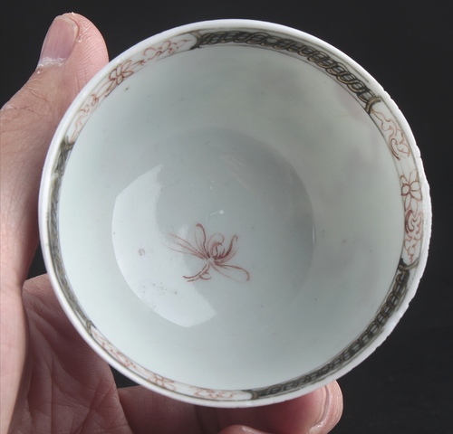 古玩陶瓷粉彩開窗洞石花鳥紋杯拍賣，當前價格14800元