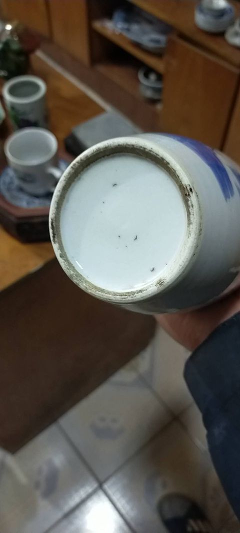 古玩陶瓷青花瓶拍賣，當(dāng)前價(jià)格8500元