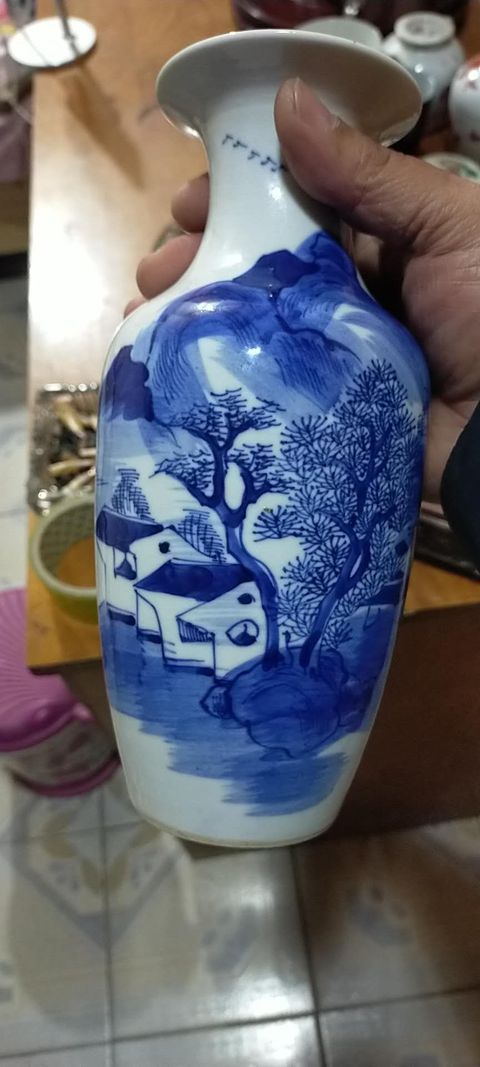 古玩陶瓷青花瓶拍賣，當(dāng)前價(jià)格8500元