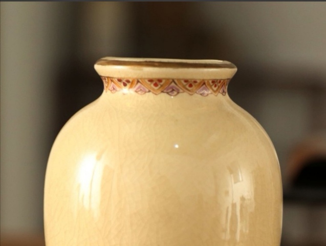 古玩陶瓷彩繪描金花卉紋瓶拍賣，當前價格10000元