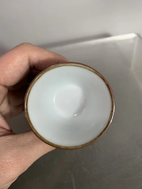 古玩陶瓷清:纏枝印泥盒拍賣,當前價格2280元