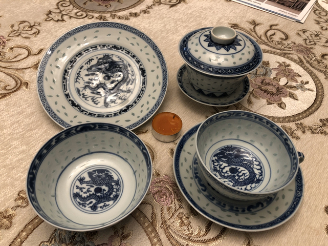 古玩陶瓷玲瓏瓷盤(pán)拍賣(mài)，當(dāng)前價(jià)格5000元